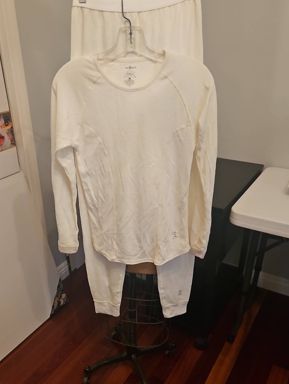 Body Sensor Cream Thermal Underqear Top and Bottom Set